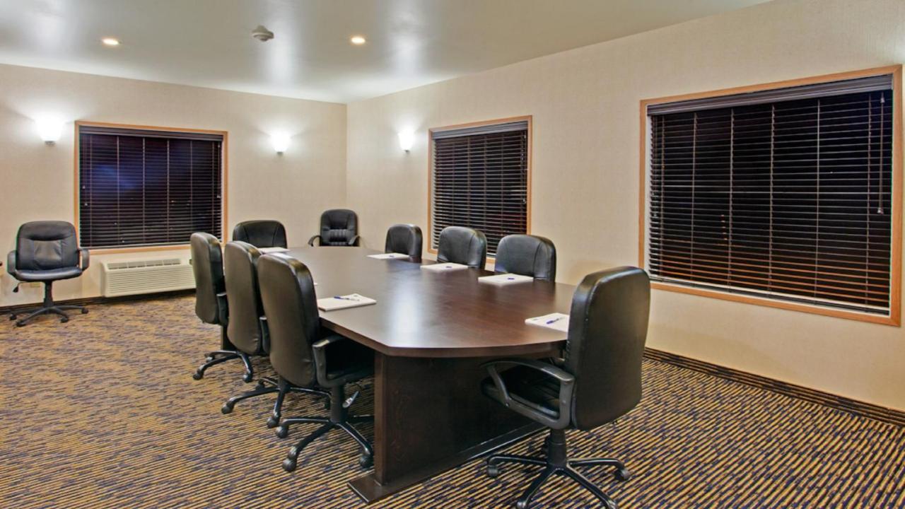 Holiday Inn Express Hotel & Suites Swift Current By Ihg Kültér fotó