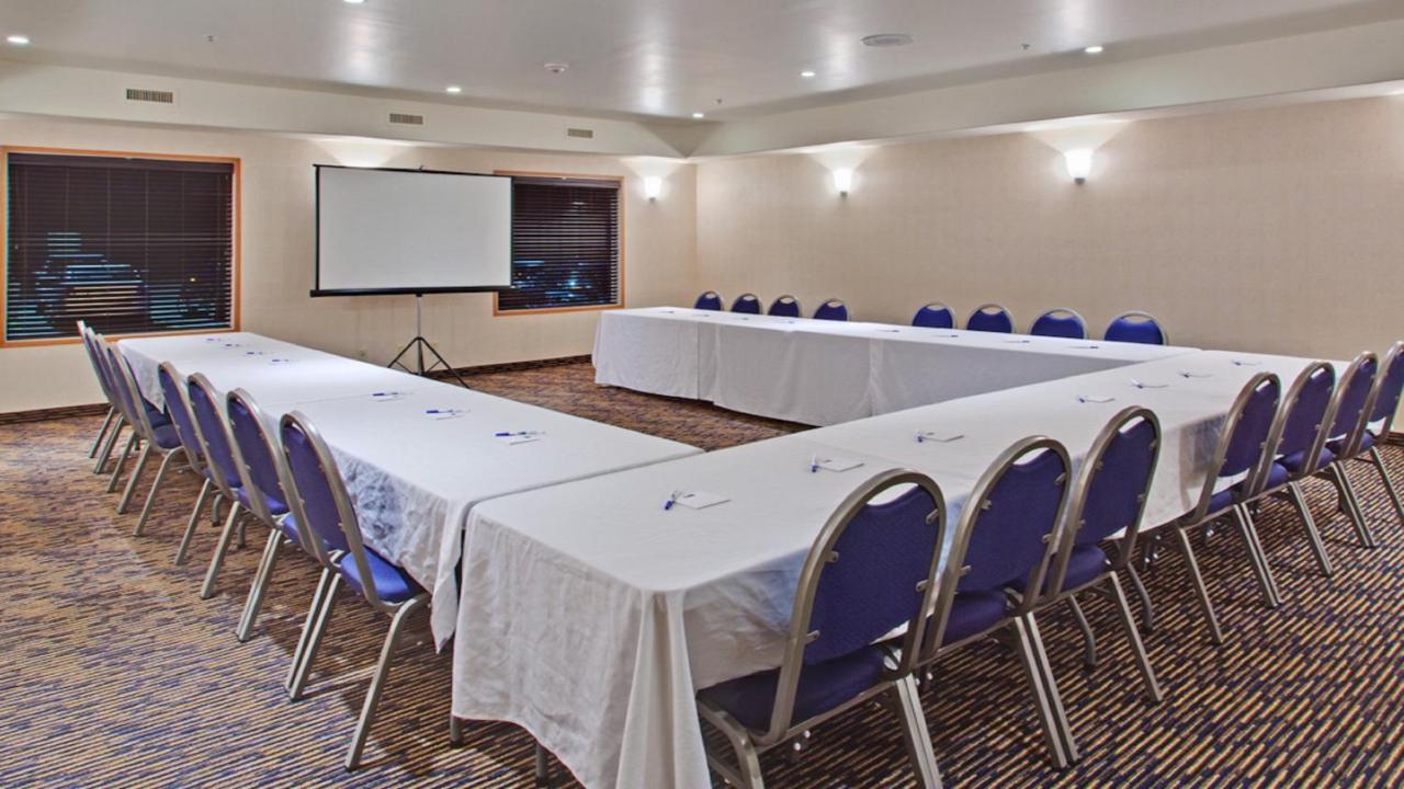 Holiday Inn Express Hotel & Suites Swift Current By Ihg Kültér fotó