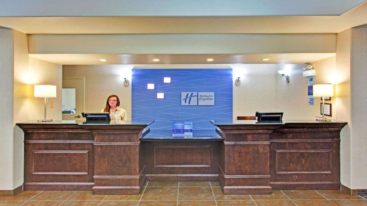 Holiday Inn Express Hotel & Suites Swift Current By Ihg Kültér fotó